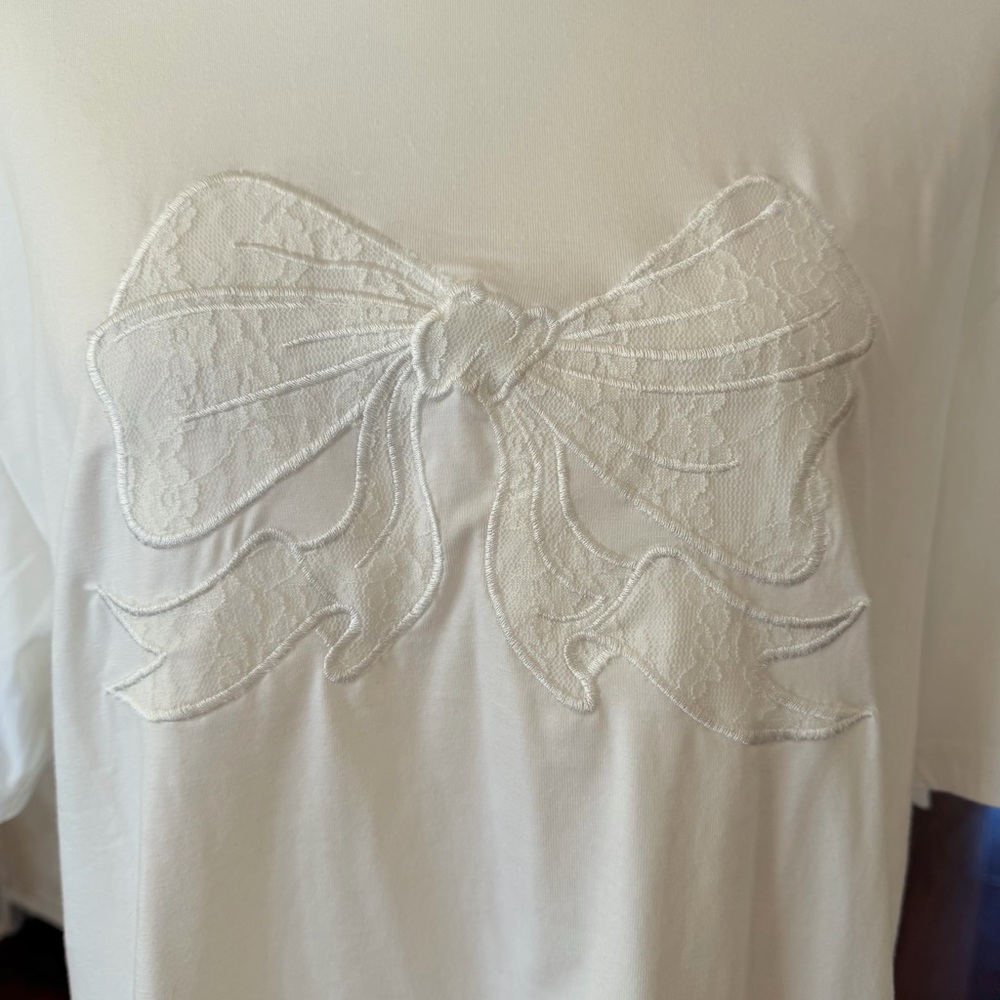 Dazy Oversized Chic Bow Tee NWT - Picture 6 of 11